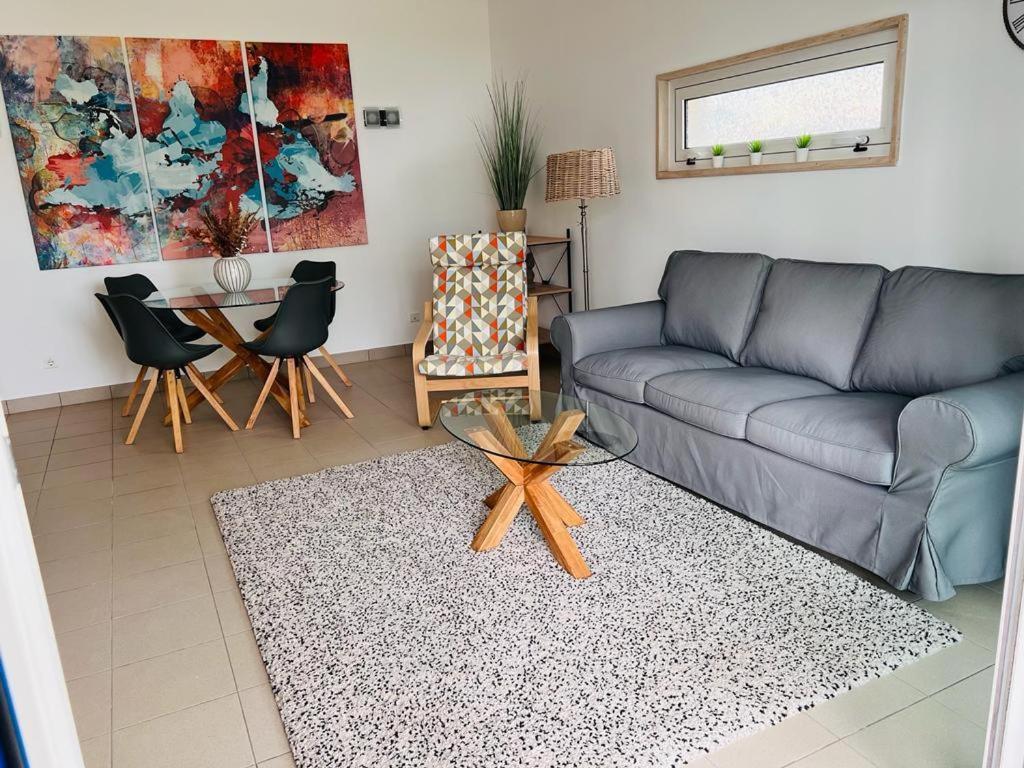 Angies Marina Apartment, Includes 2 Free Passes For The Marina Pool Lagos Exterior photo